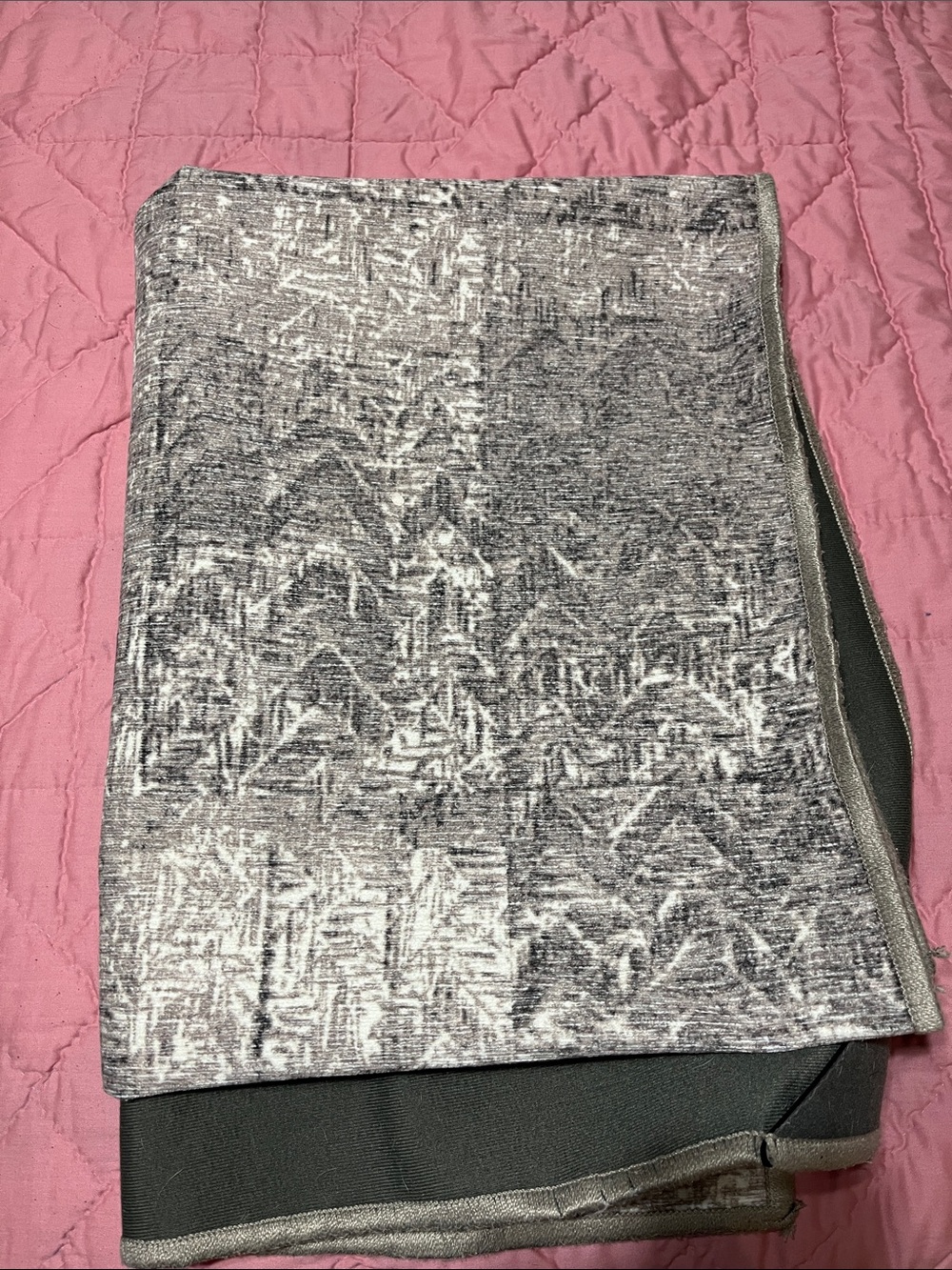 Ruggable runner gray patterned
